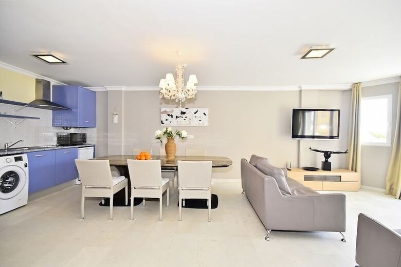 Aparthotel Ola Blanca