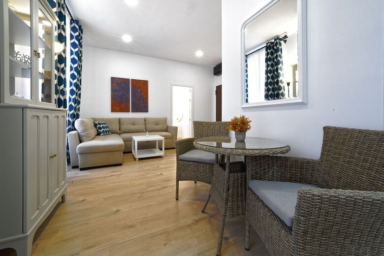 Casa Verde Comfortable Air-conditioned
