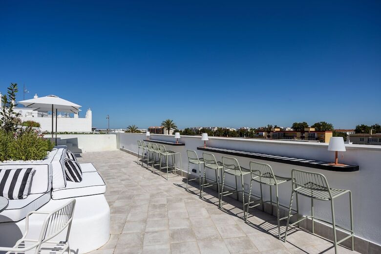 Aparthotel Casa de La Vega Suites