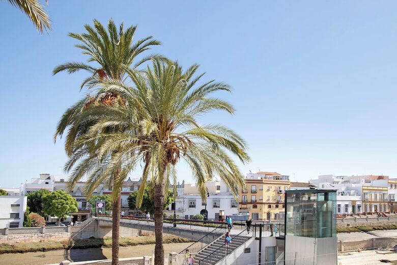 Aparthotel Casa de La Vega Suites