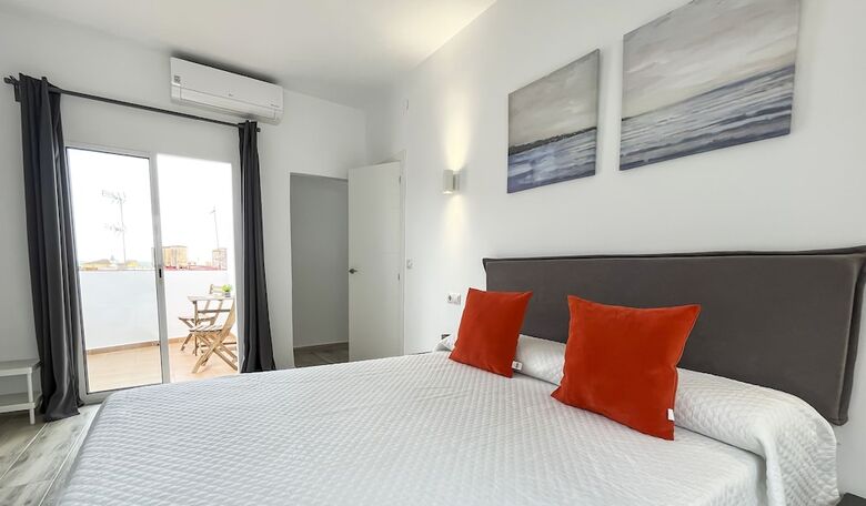 Hotel Micaela Charming Hostal
