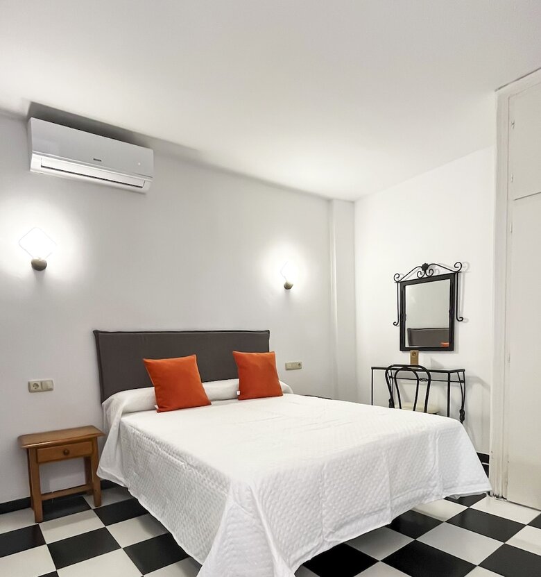 Hotel Micaela Charming Hostal
