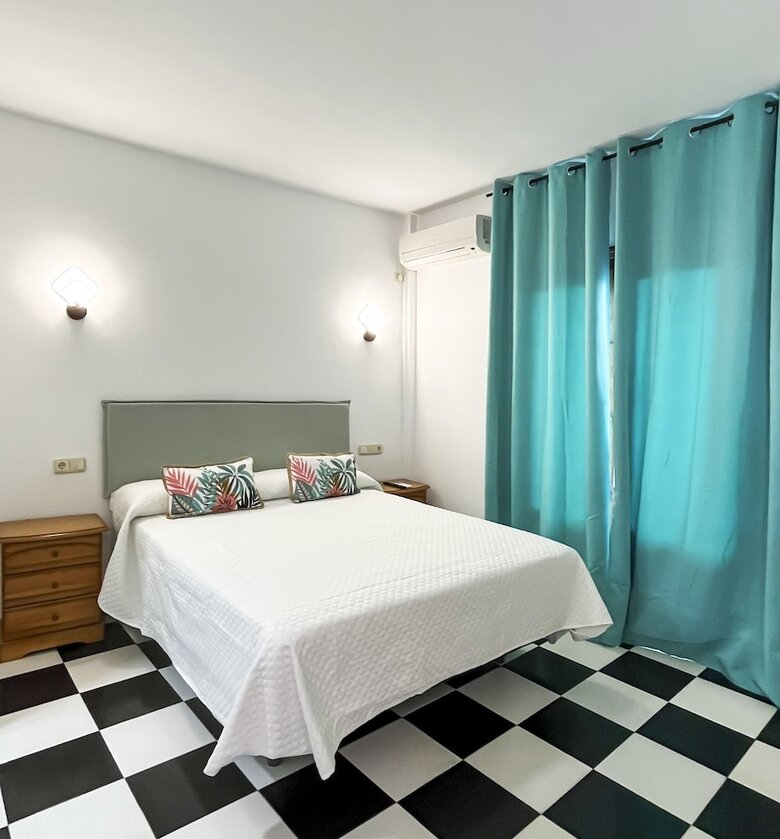 Hotel Micaela Charming Hostal