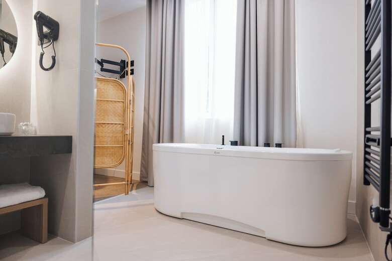 Hotel Mondrag�n