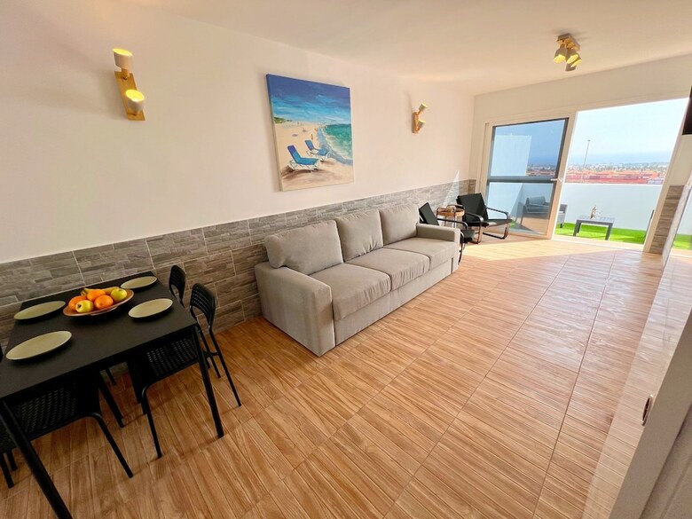 Sea View Bungalow With Communal Pool