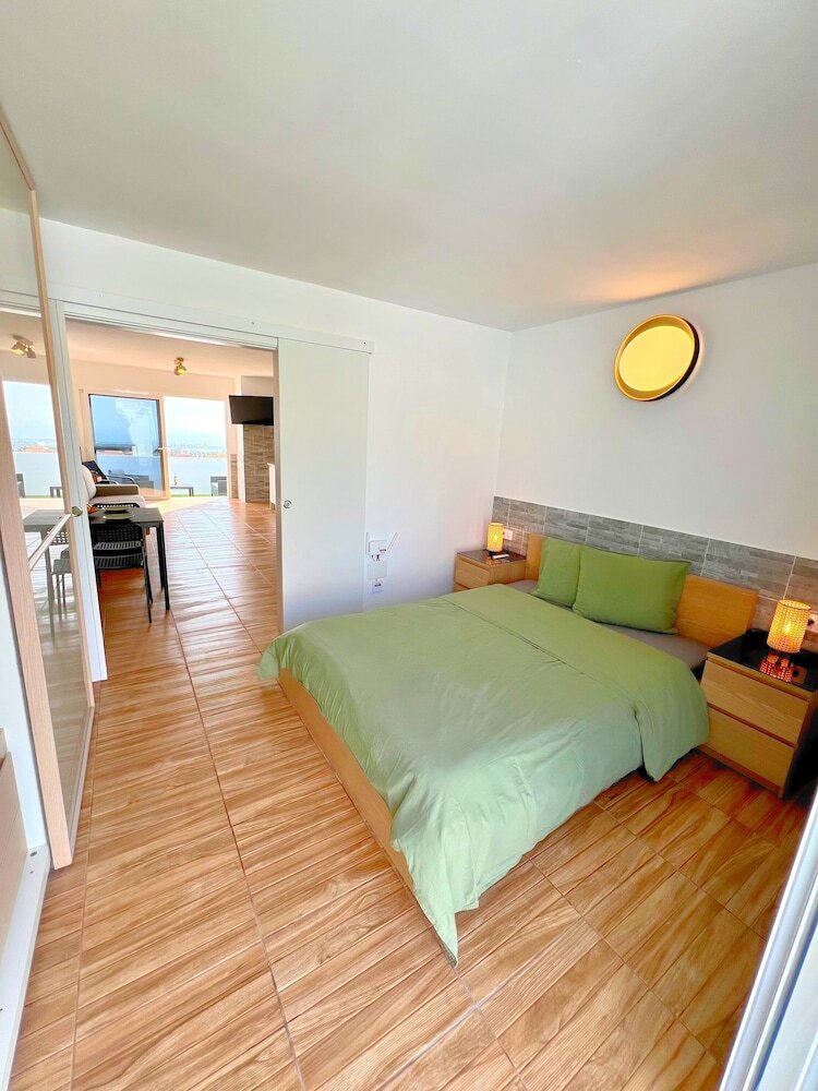 Sea View Bungalow With Communal Pool