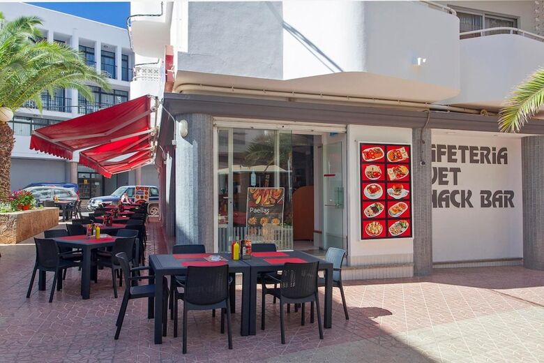 Aparthotel Apartamentos Puet