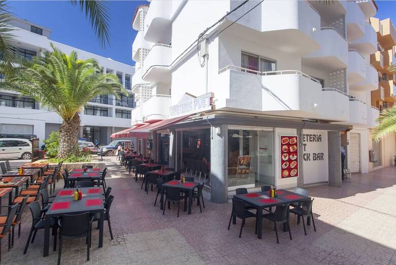 Aparthotel Apartamentos Puet