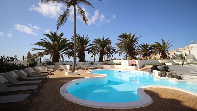 Hotel Neptuno Suites - Only Adults