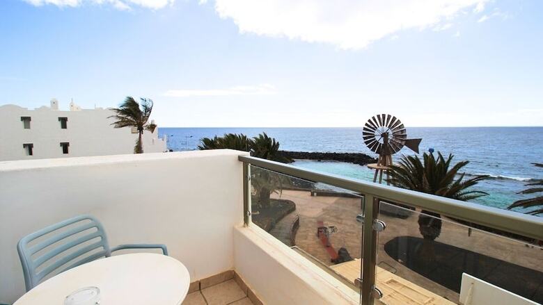 Hotel Neptuno Suites - Only Adults