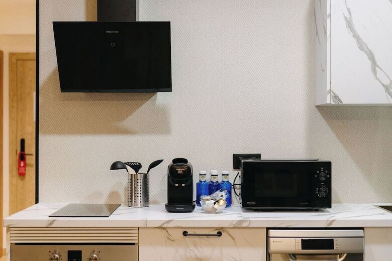 Hotel Emily Suites