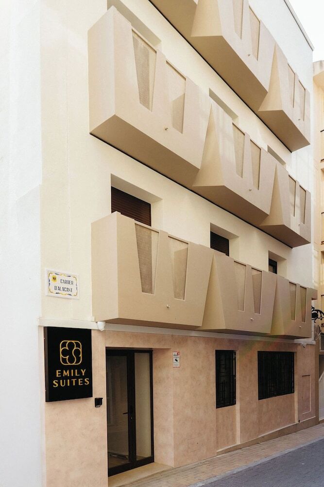 Hotel Emily Suites