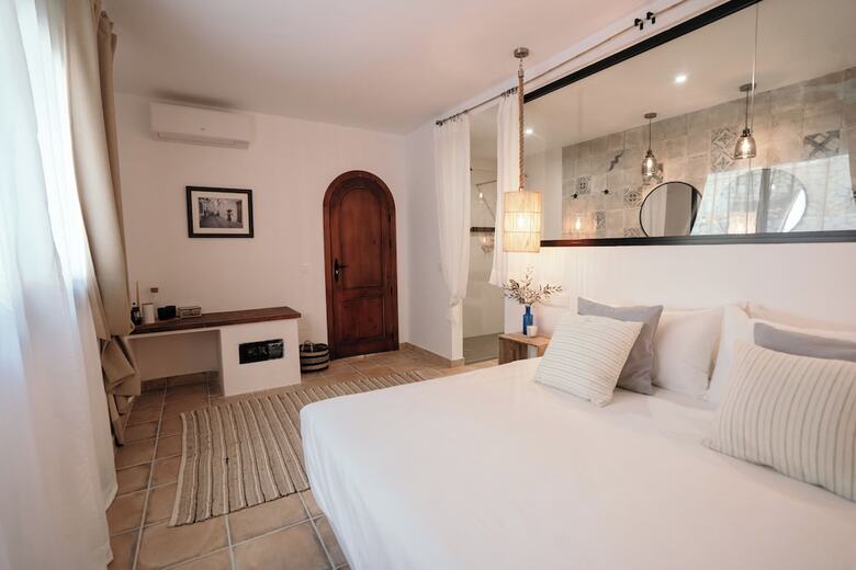 Bed & Breakfast Hearts & Home