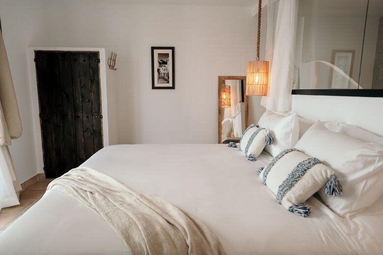 Bed & Breakfast Hearts & Home