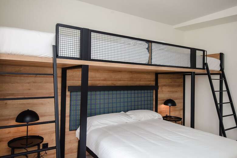 Hotel Latroupe La Granja