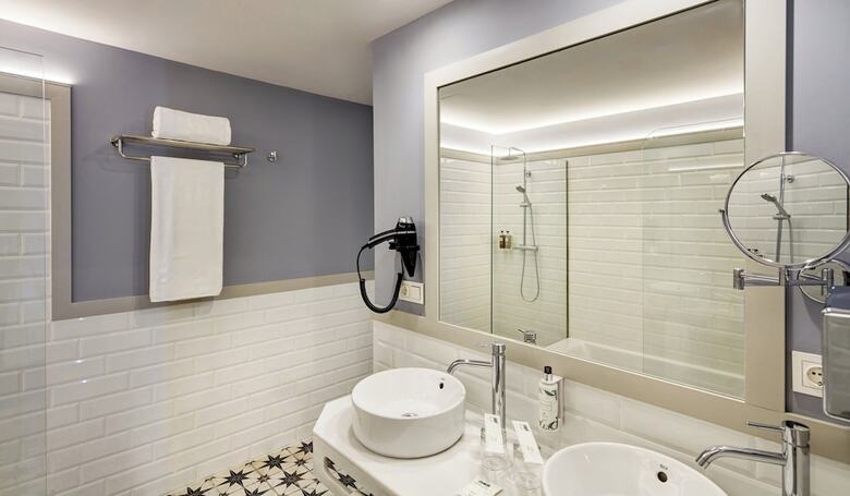 Aparthotel Sercotel Granada Suites