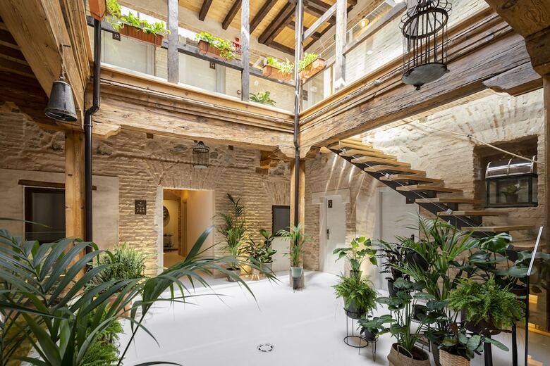 Hotel Dobo Azacanes Hostal
