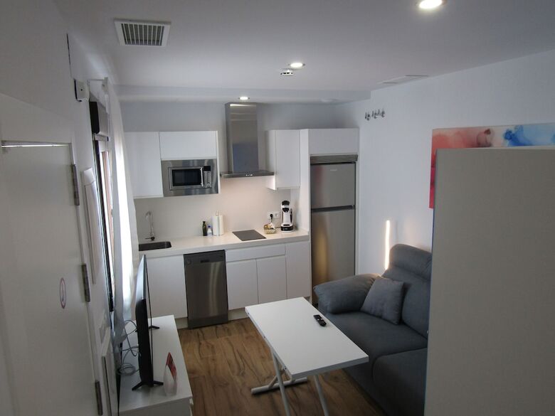 Aparthotel Apartamentos Santa Mar�a 15