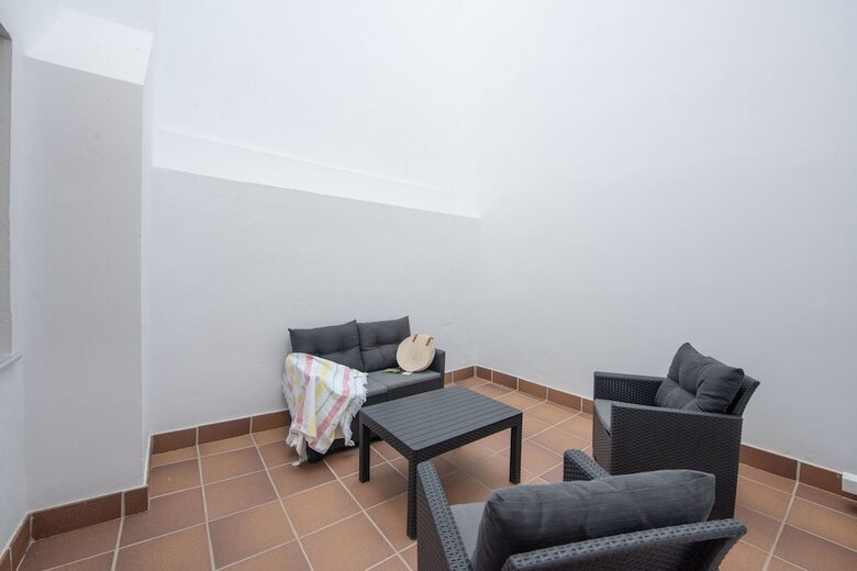 Aparthotel Apartamentos Santa Mar�a 15