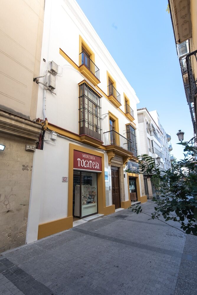 Aparthotel Apartamentos Santa Mar�a 15