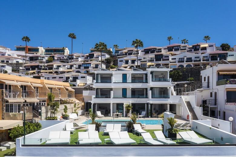 Aparthotel Palmera Sea View