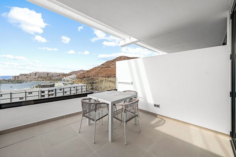 Aparthotel Palmera Sea View