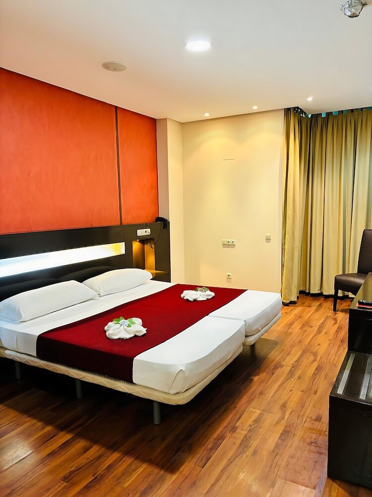 Hotel La Cantue�a