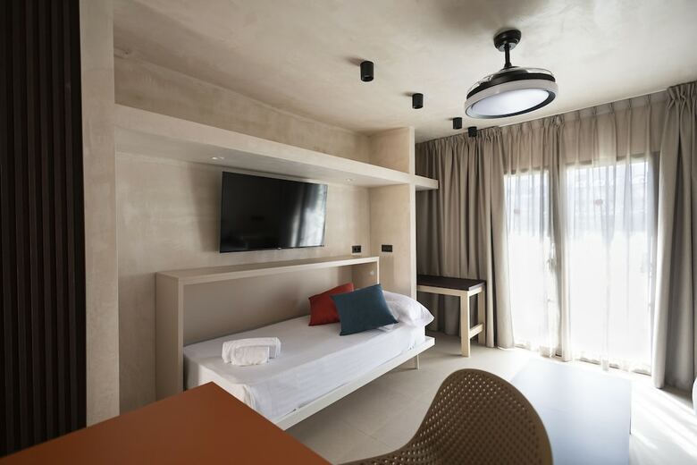 Aparthotel Apartamentos Playazul