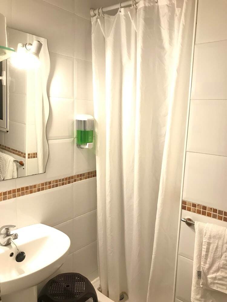 Hotel Hostal La Mexicana