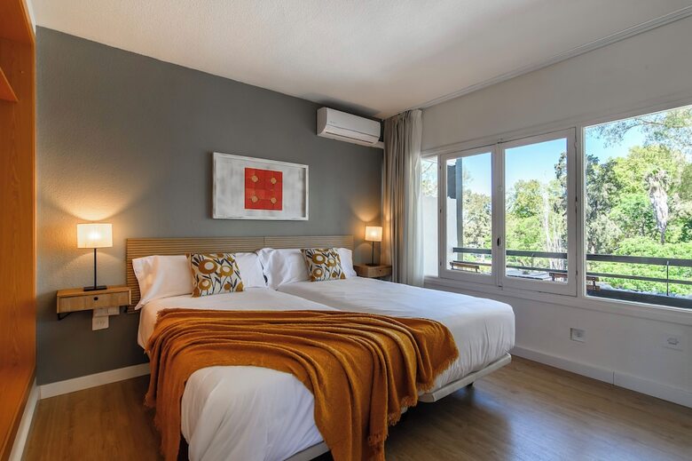 Hotel Don Diego By ?
