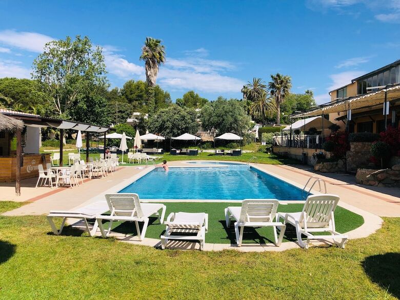 Hotel Bungalows Papal�s