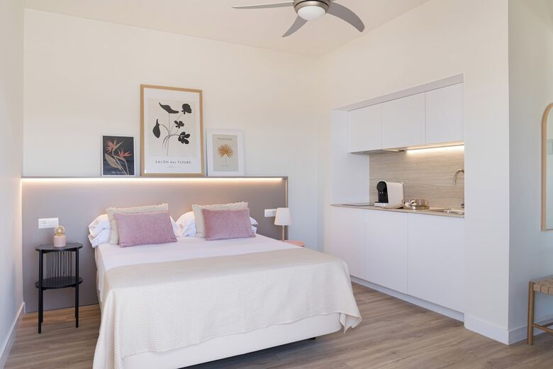 Aparthotel Lan Suites