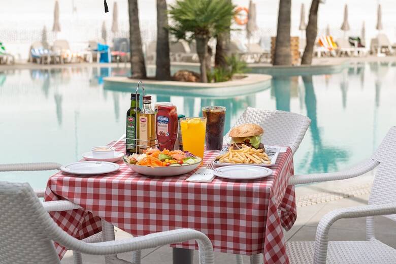 Hotel Cala Bona