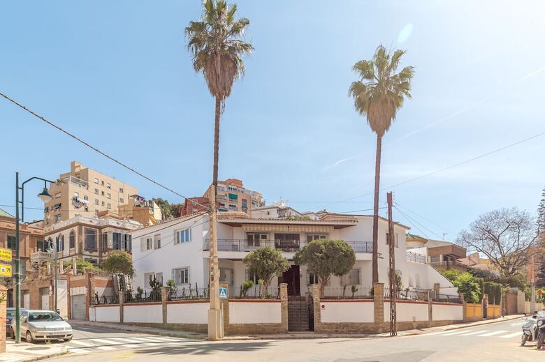 Hotel Ayz Silvela - Auto Check-in Property