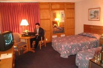 Posada Groton Inn & Suites