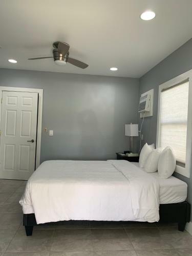 Everglades City Motel