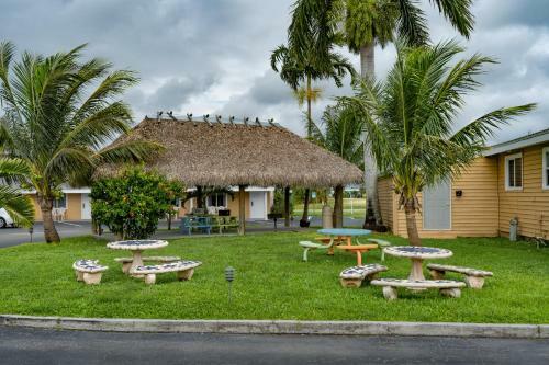 Everglades City Motel