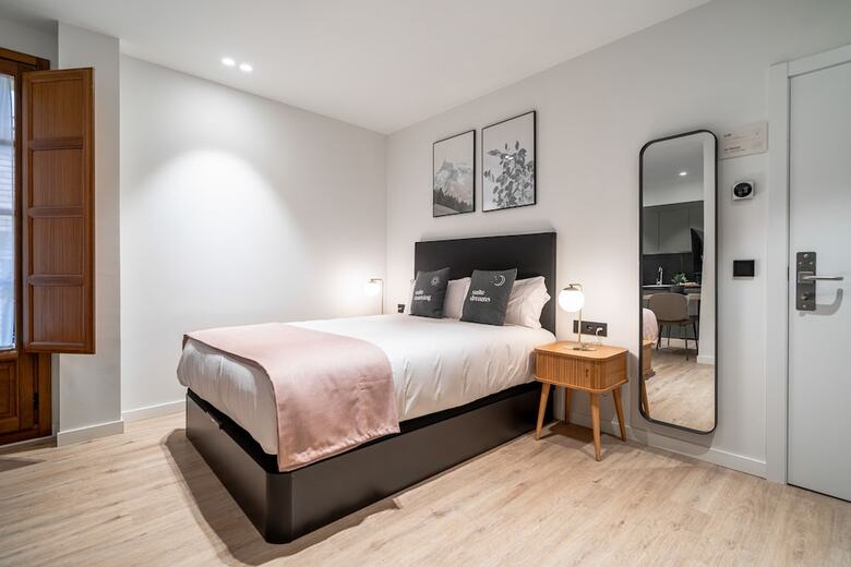 Aparthotel Limehome Vitoria Palacio �lava-velasco