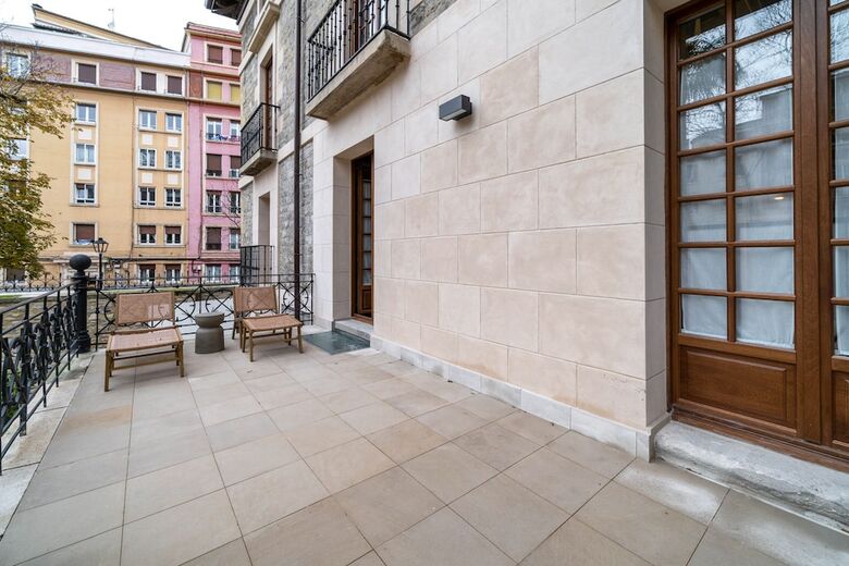 Aparthotel Limehome Vitoria Palacio �lava-velasco