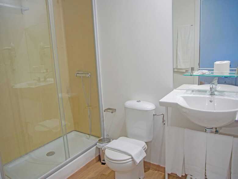Aparthotel Apartamentos Santander Malia�o Suites 3000