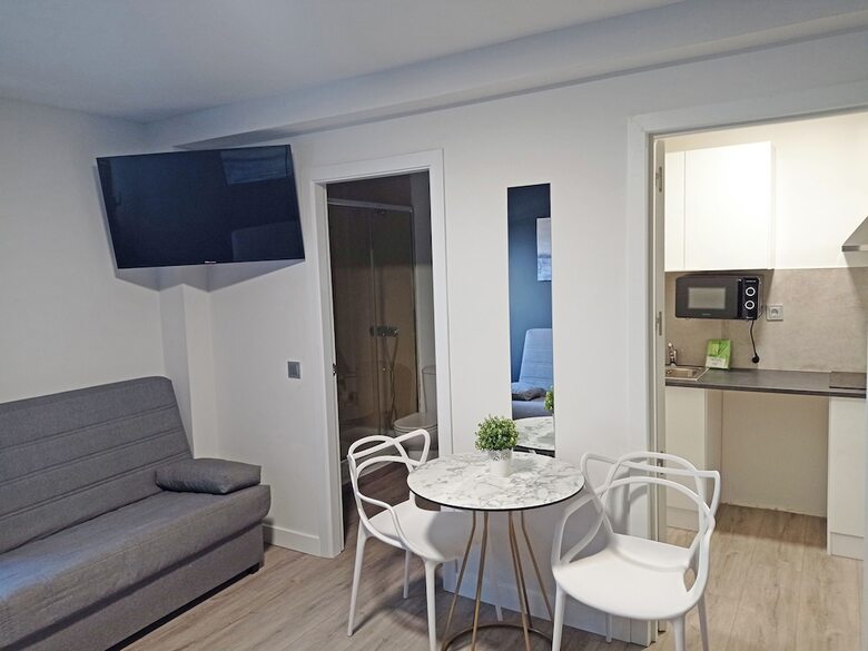 Aparthotel Apartamentos Santander Malia�o Suites 3000