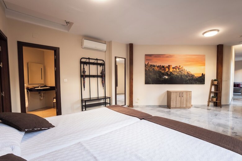 Aparthotel Apartamentos Reyes Cat�licos