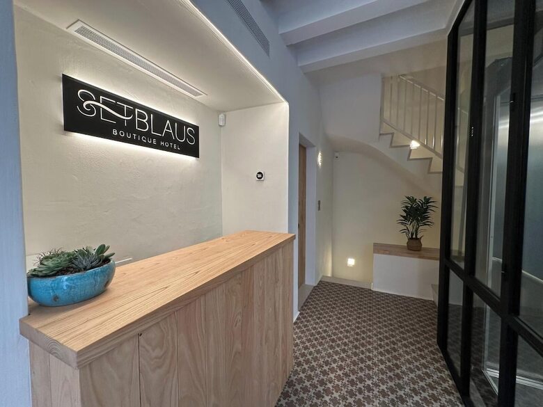 Set Blaus Boutique Hotel