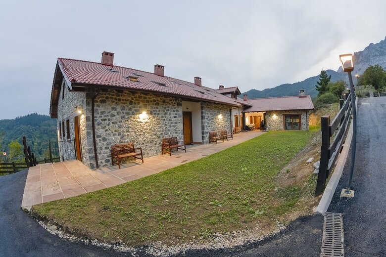 Apartamentos Los Picos De Europa