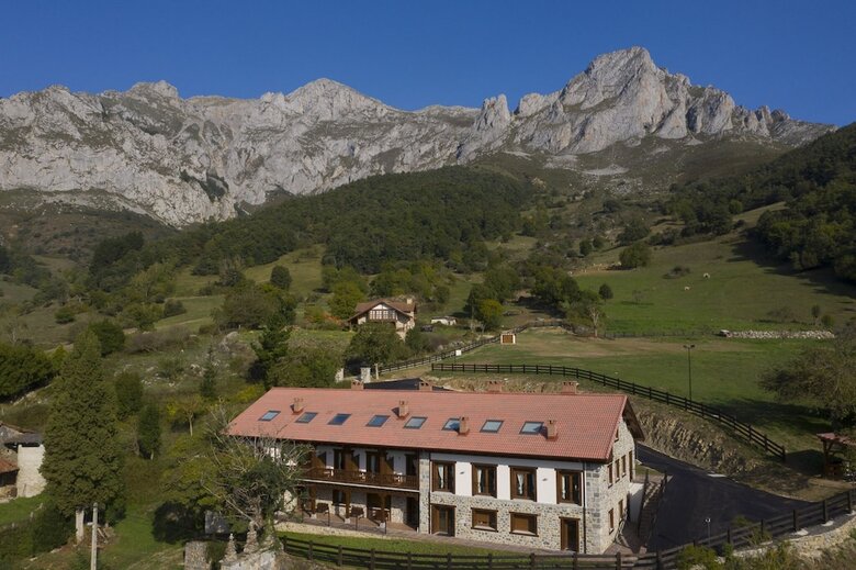 Apartamentos Los Picos De Europa