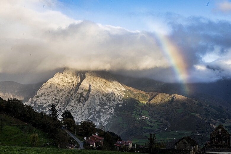 Apartamentos Los Picos De Europa