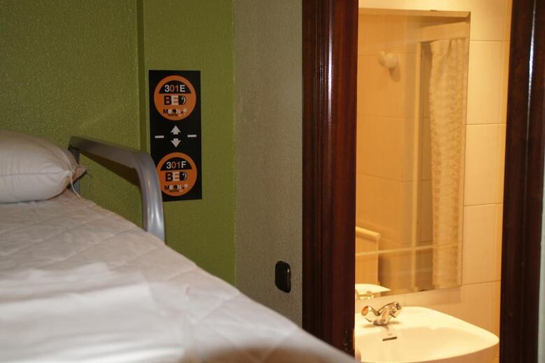 Hostal Moon Hostel Bio