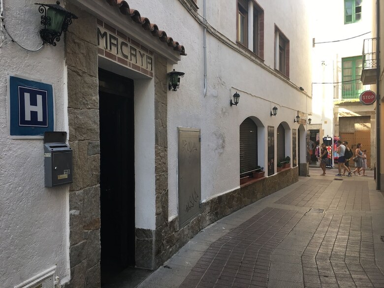 Hostal Macaya
