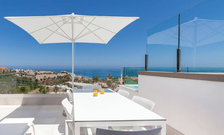 Hotel Seaview Residence With Pool