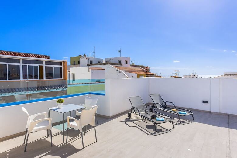 Hostal Okeanos Eco Guest House